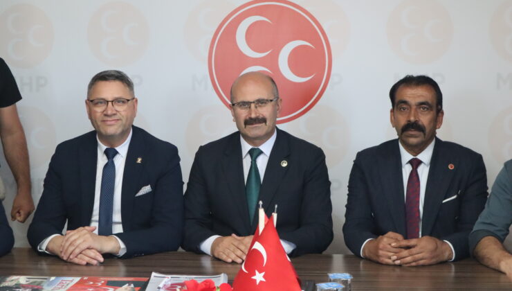 AK PARTİ, MHP İLE BAYRAMLAŞTI