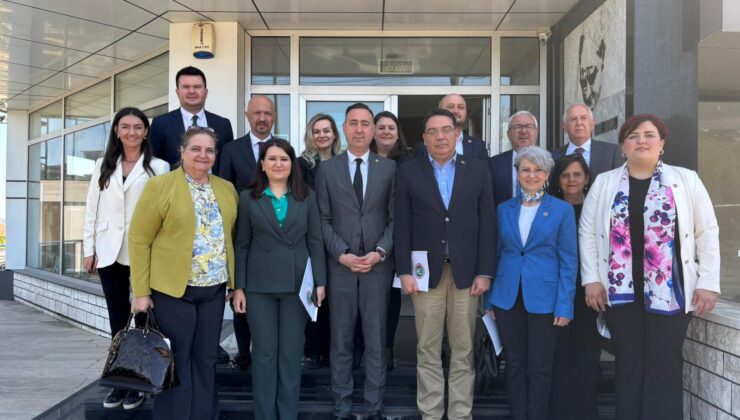 CHP’DEN TEKİRDAĞ BAROSUNA ZİYARET