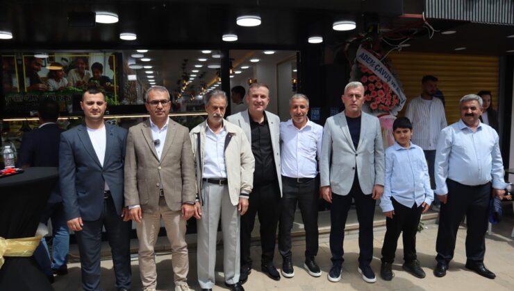 1 TON ÇİĞ KÖFTE İKRAM EDİLDİ
