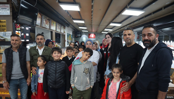 MİNİK YÜREKLERE BAYRAM SEVİNCİ