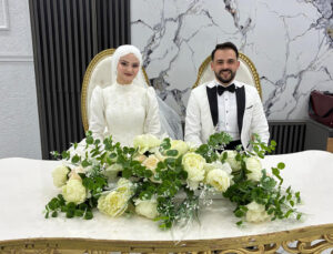 BÜNYAMİN VE SILA DÜNYAEVİNE GİRDİ