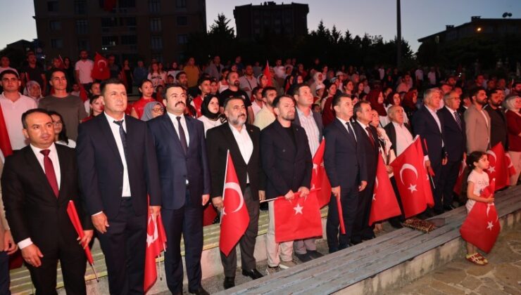 KAPAKLI’DA 15 TEMMUZ DEMOKRASİ VE MİLLİ BİRLİK GÜNÜ’NÜN 10. YIL DÖNÜMÜ ANILDI