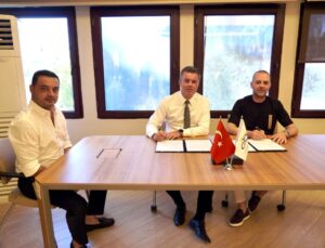 ÇORLU BELEDİYESİ’NE ELEKTRİKLİ ARAÇ DESTEĞİ