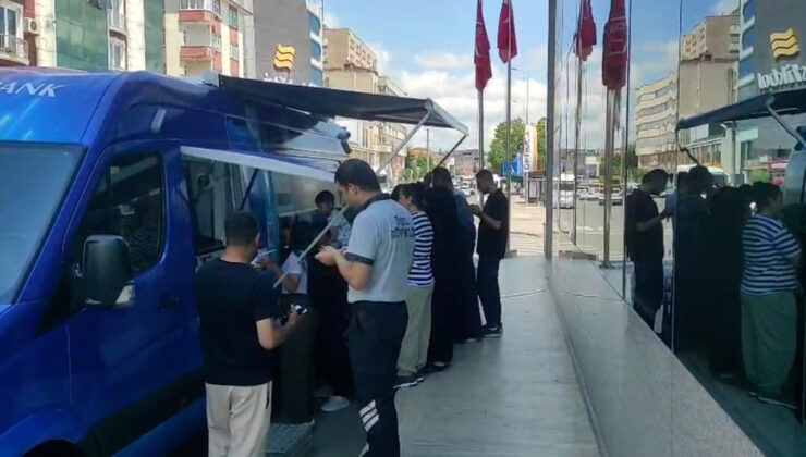 HALKBANK YOĞUNLUĞUNA MOBİL ÇÖZÜM