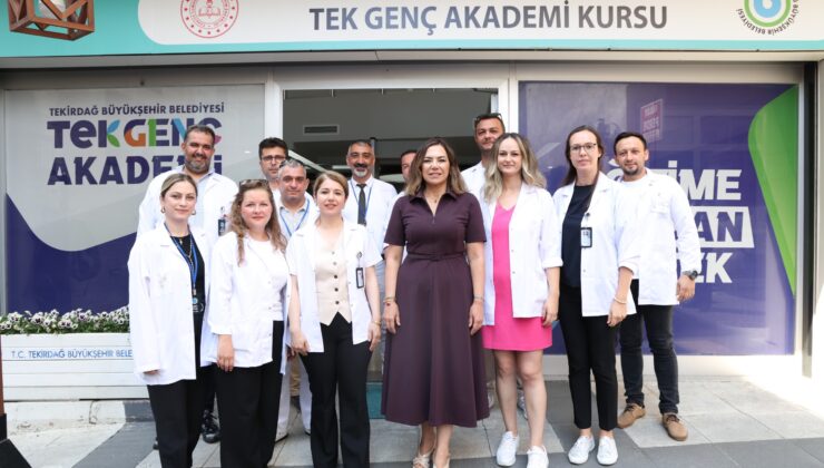 ÜNİVERSİTE YOLUNDA GENÇLERE BÜYÜKŞEHİR DESTEĞİ