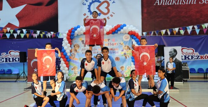 2 BİN ÖĞRENCİ KAYIT YAPTIRDI