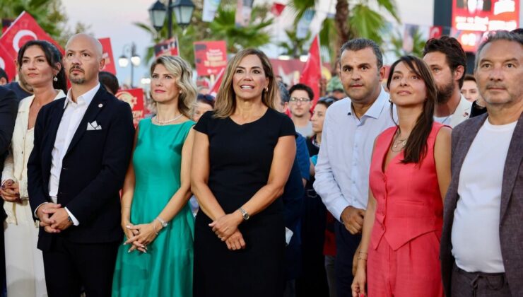 ZAFER COŞKUSU TEKİRDAĞ’I SARDI: BİNLER TEK YÜREK