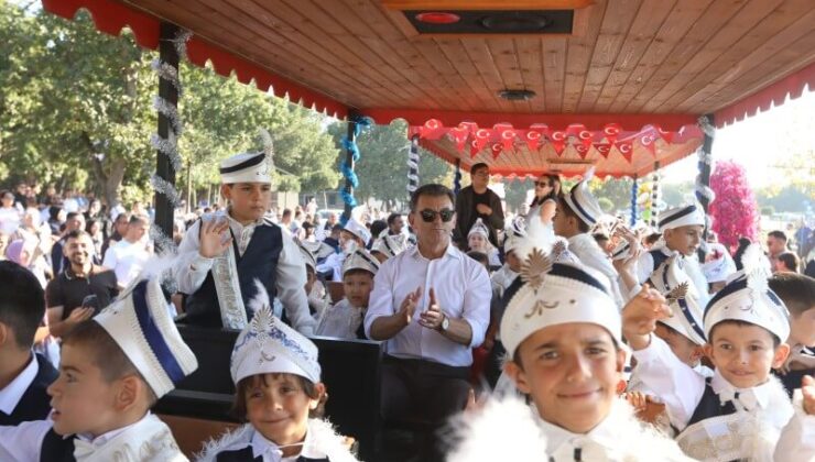 KAPAKLI’DA SÜNNET ŞÖLENİ COŞKUSU