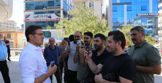 AKAY’DAN BOZKURTER’E SERT CEVAP