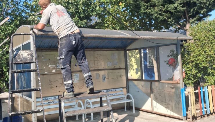 İŞÇİ DURAKLARINDA YENİLEME YAPILDI