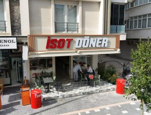 İSOT DÖNER YENİ YERİNDE LEZZET SUNMAYA DEVAM EDİYOR