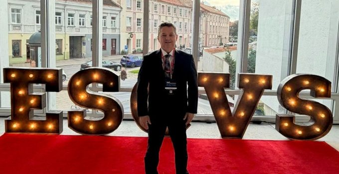 MAVİOĞLU, TÜRKİYE’NİN CERRAHİ DENEYİMİNİ DÜNYAYA ANLATTI