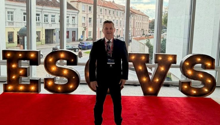MAVİOĞLU, TÜRKİYE’NİN CERRAHİ DENEYİMİNİ DÜNYAYA ANLATTI
