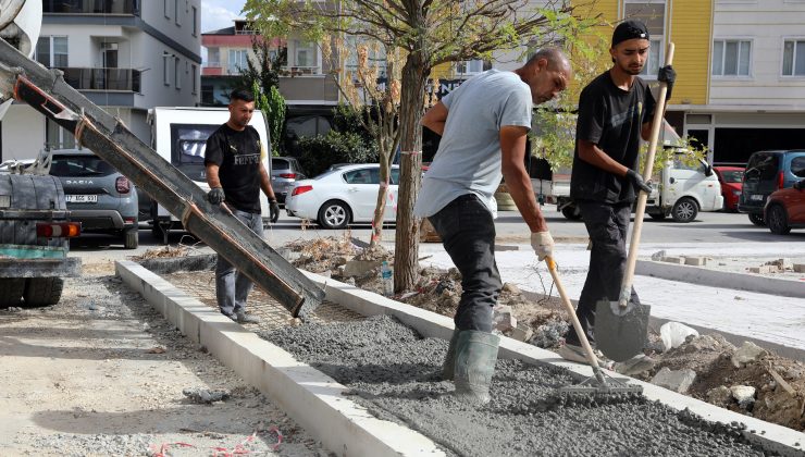 YÜZBAŞI SOKAK PARKI YENİLENİYOR