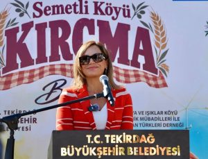 YOLLARI BİR ASIR ÖNCE AYRILAN MÜBADİL TORUNLARI AYNI SOFRADA BULUŞTU