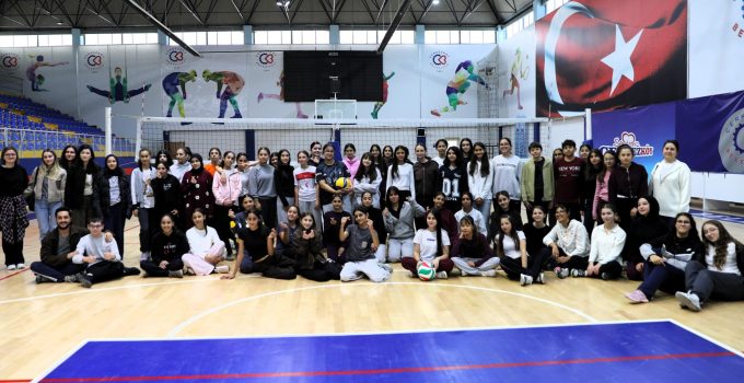 LGS’YE HAZIRLANAN ÖĞRENCİLER STRES ATTI
