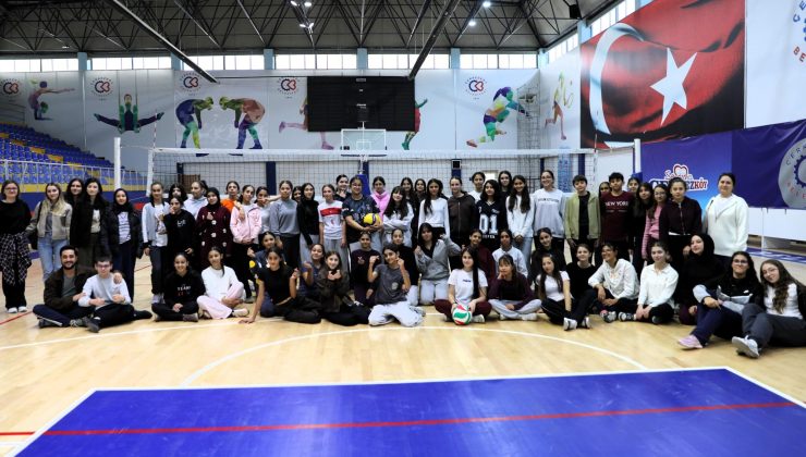LGS’YE HAZIRLANAN ÖĞRENCİLER STRES ATTI